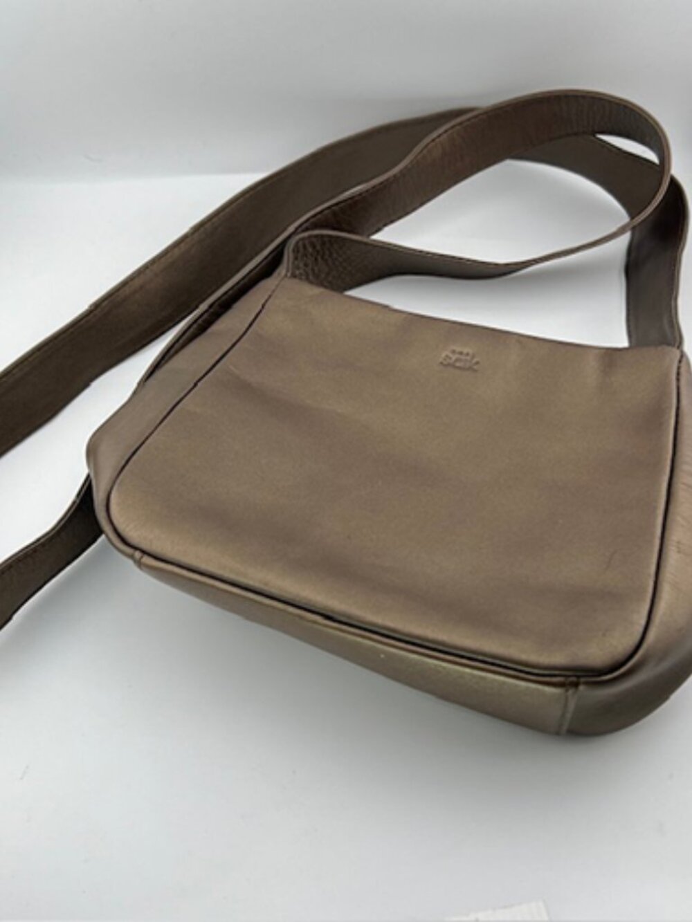 The SAK Crossbody Antiqued Gold Metallic Leather Zip-close Non-adjust Strap - Picture 2 of 8